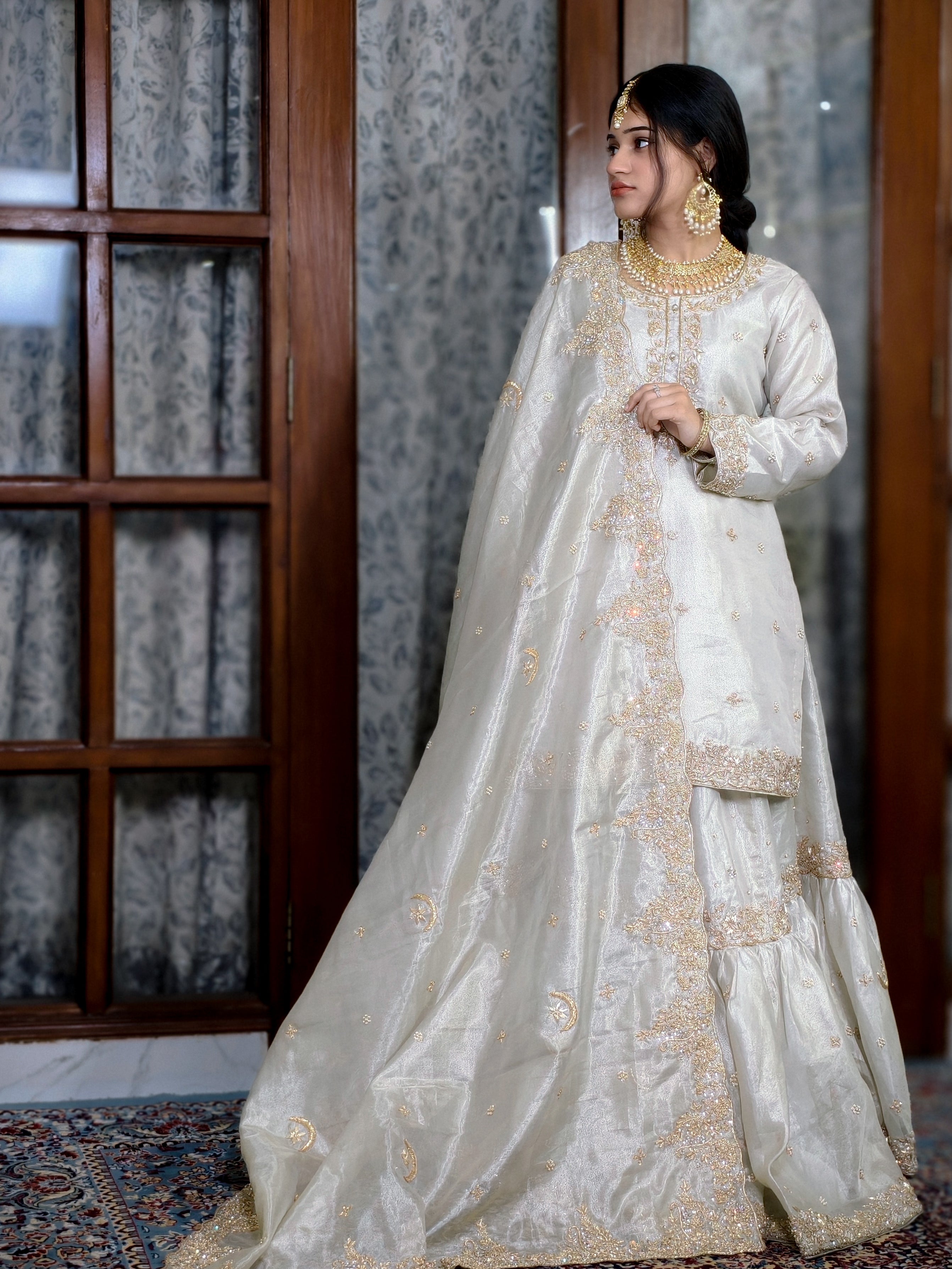 Ivory White Farshi Gharara in Tissue Fabric – Royal Elegance in